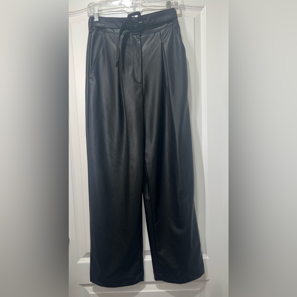 L’Academie Los Angeles Black Faux Leather Wide-Leg Pleated Pants Women’s Small